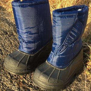 Blue Toddles Snow Boots 7T